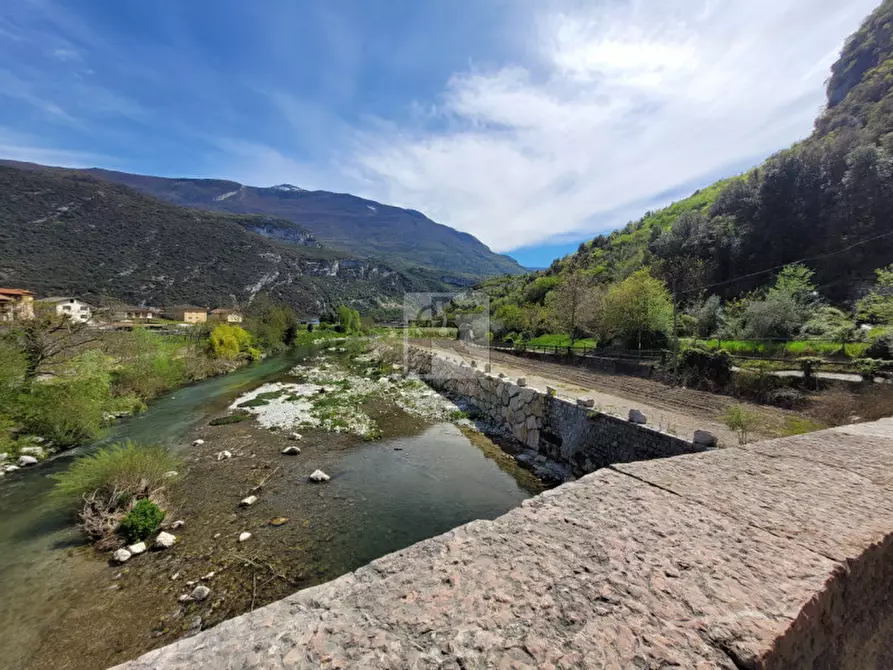 Immagine 10 di Rustico / casale in vendita  in via prabi a Dro