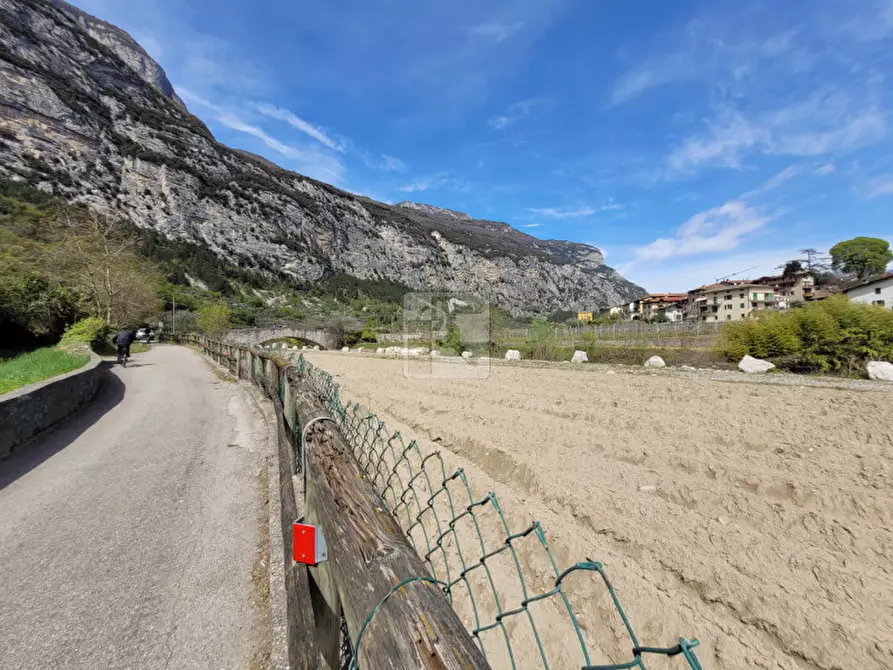 Immagine 17 di Rustico / casale in vendita  in via prabi a Dro