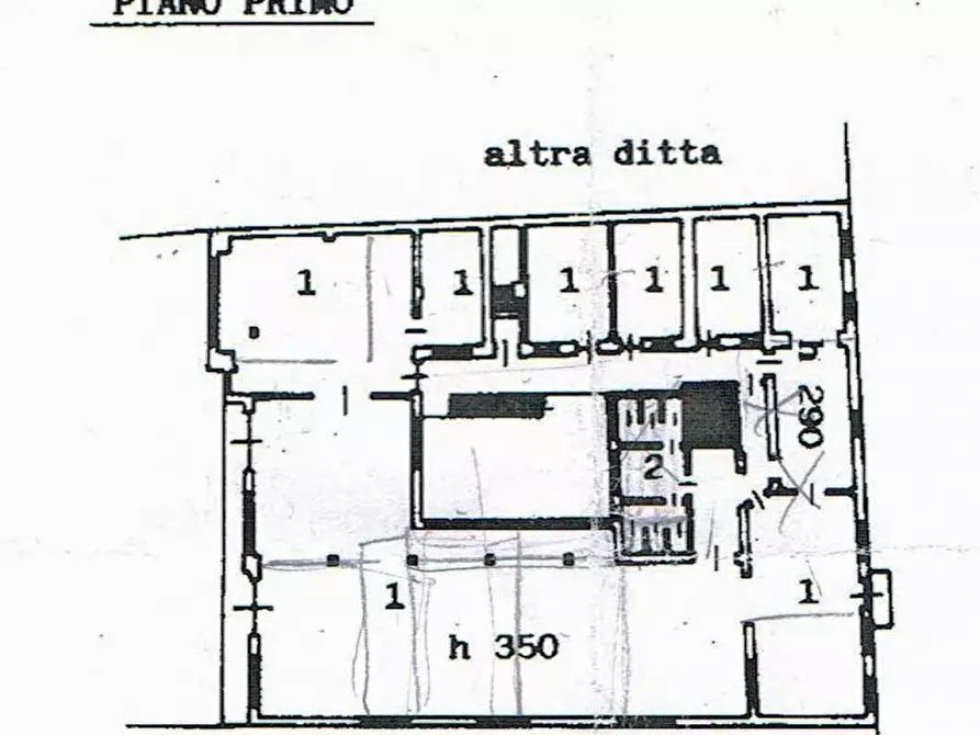 Immagine 11 di Palazzo in vendita  in VIA UMBERTO 15/17 a Cuceglio
