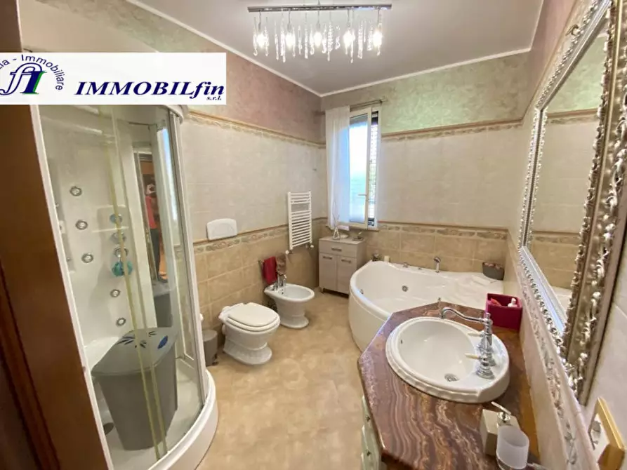 Immagine 37 di Villa in vendita  in via l 20 43 a Misilmeri