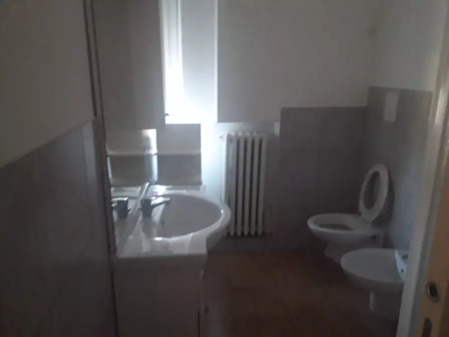 Immagine 3 di Appartamento in vendita  a Verona