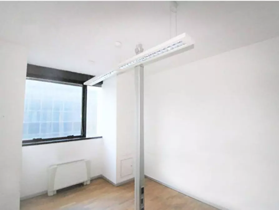 Immagine 12 di Ufficio in affitto  in VIA CANTORE GEN. a Sesto San Giovanni