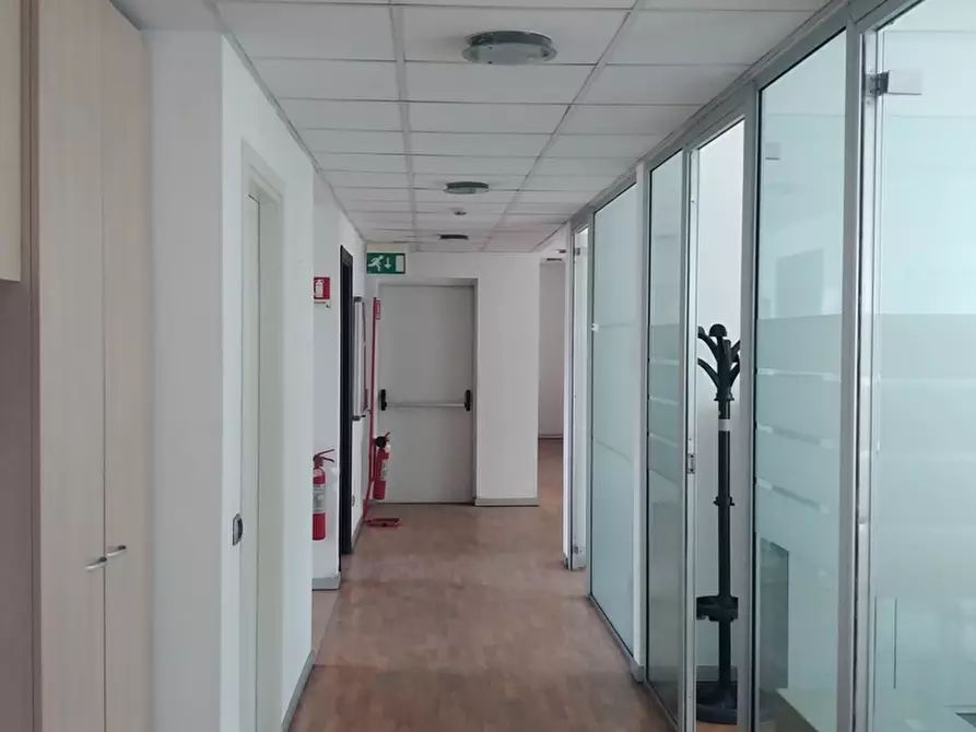 Immagine 2 di Ufficio in affitto  in VIA CANTORE GEN. a Sesto San Giovanni