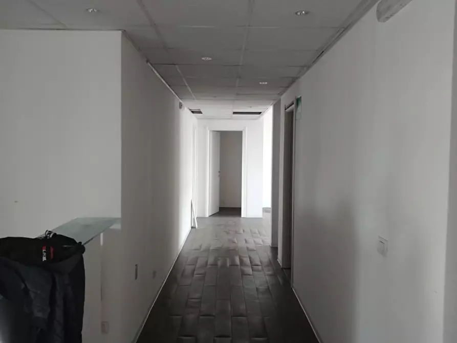 Immagine 5 di Ufficio in affitto  in VIA BARTOLOMEO COLLEONI a Agrate Brianza