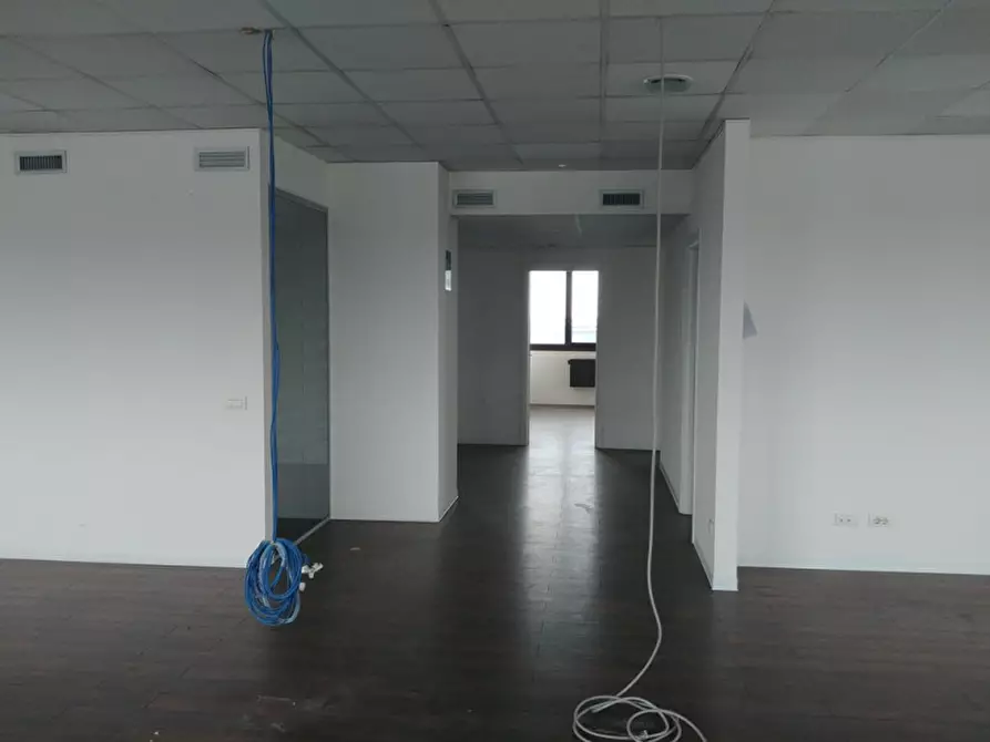 Immagine 11 di Ufficio in affitto  in VIA BARTOLOMEO COLLEONI a Agrate Brianza