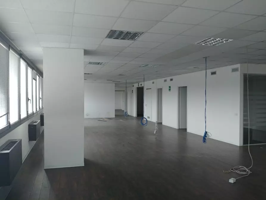 Immagine 12 di Ufficio in affitto  in VIA BARTOLOMEO COLLEONI a Agrate Brianza