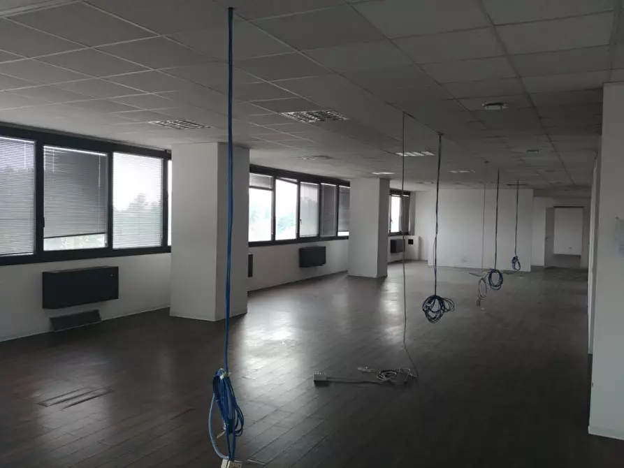 Immagine 14 di Ufficio in affitto  in VIA BARTOLOMEO COLLEONI a Agrate Brianza