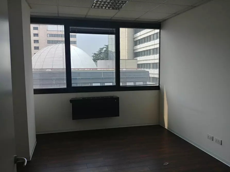 Immagine 19 di Ufficio in affitto  in VIA BARTOLOMEO COLLEONI a Agrate Brianza
