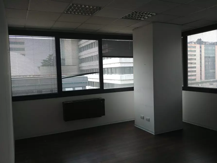 Immagine 1 di Ufficio in affitto  in VIA BARTOLOMEO COLLEONI a Agrate Brianza