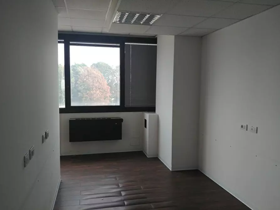 Immagine 20 di Ufficio in affitto  in VIA BARTOLOMEO COLLEONI a Agrate Brianza