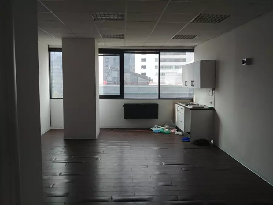 Immagine 24 di Ufficio in affitto  in VIA BARTOLOMEO COLLEONI a Agrate Brianza