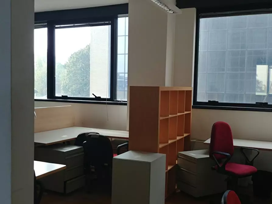 Immagine 16 di Attività commerciale in affitto  in VIA CANTORE GEN. a Sesto San Giovanni