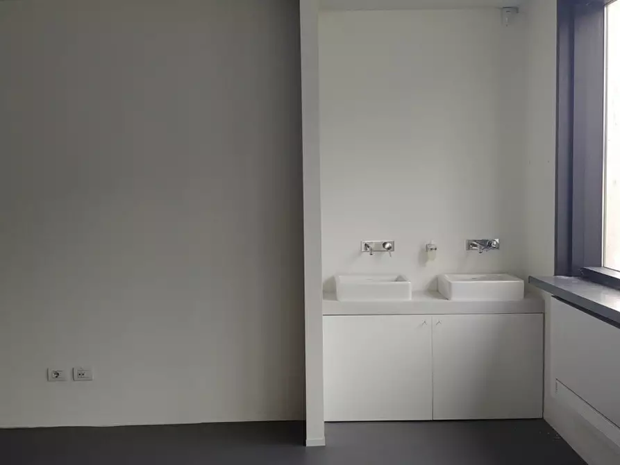 Immagine 13 di Attività commerciale in affitto  in VIA BARTOLOMEO COLLEONI a Agrate Brianza