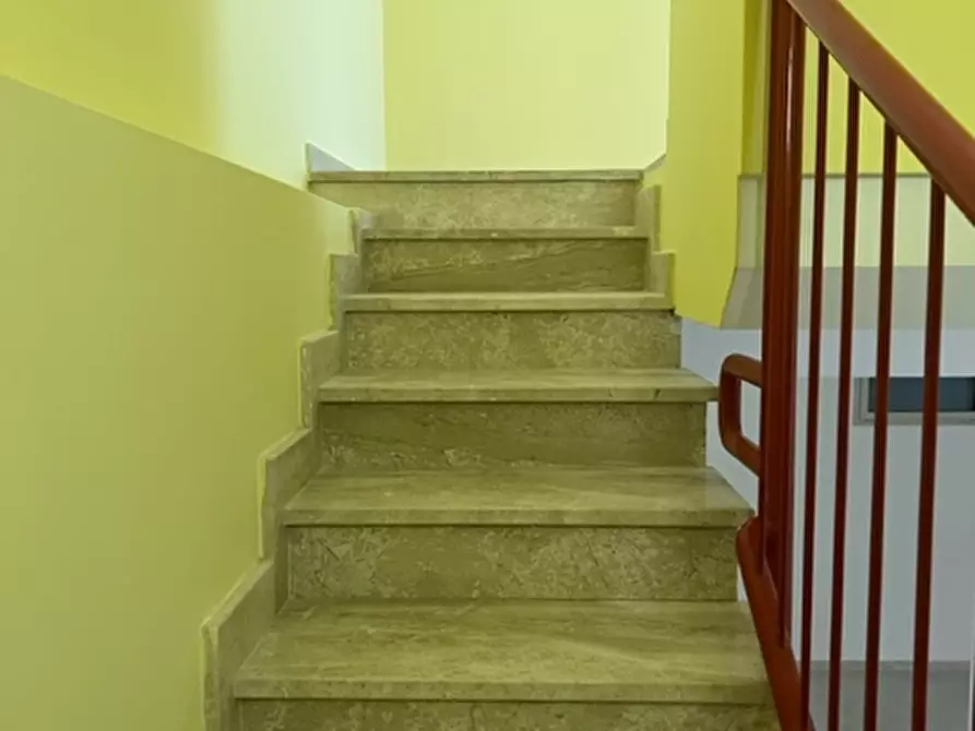 Immagine 12 di Negozio in affitto  a Quartu Sant'elena