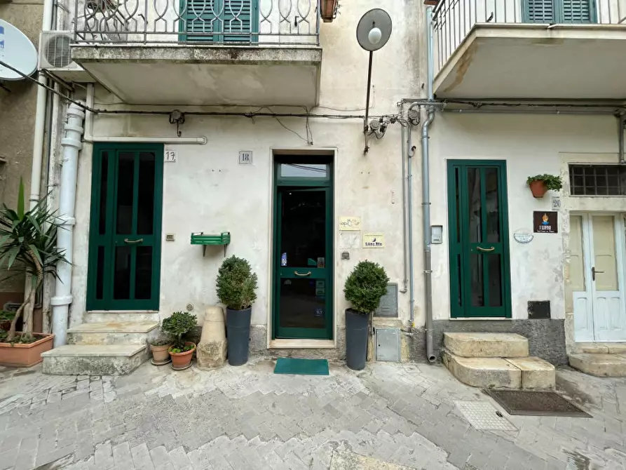 Immagine 1 di Casa indipendente in vendita  in Via Borgia a Modica