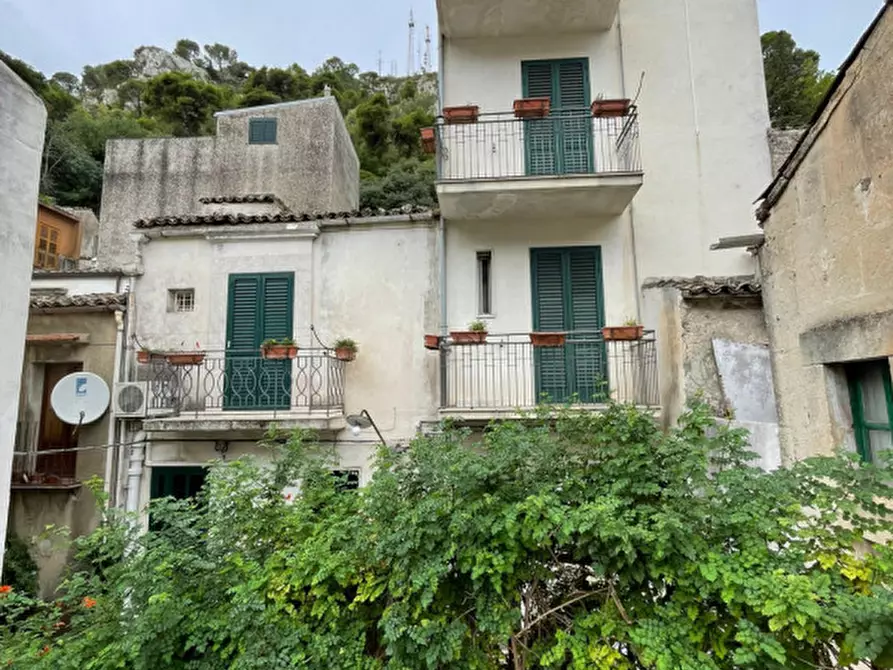 Immagine 5 di Casa indipendente in vendita  in Via Borgia a Modica