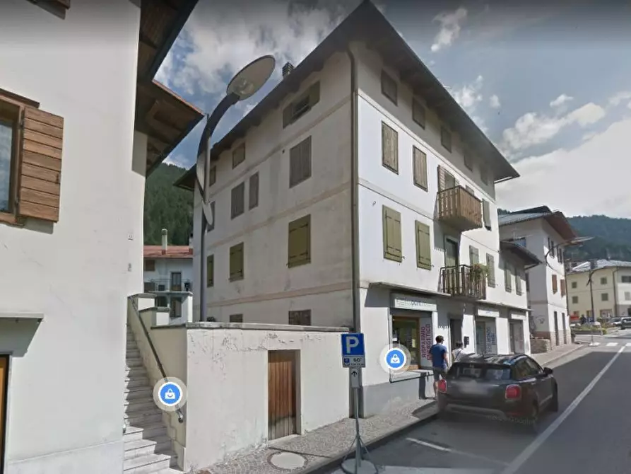 Immagine 1 di Negozio in vendita  in Via Corte a Auronzo Di Cadore