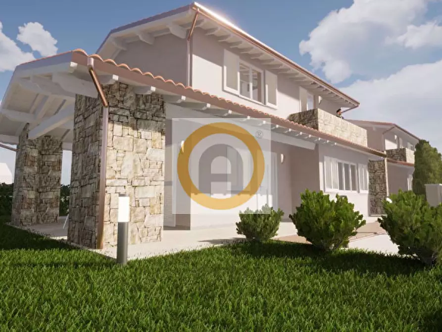 Immagine 1 di Terreno in vendita  a Bassano Del Grappa