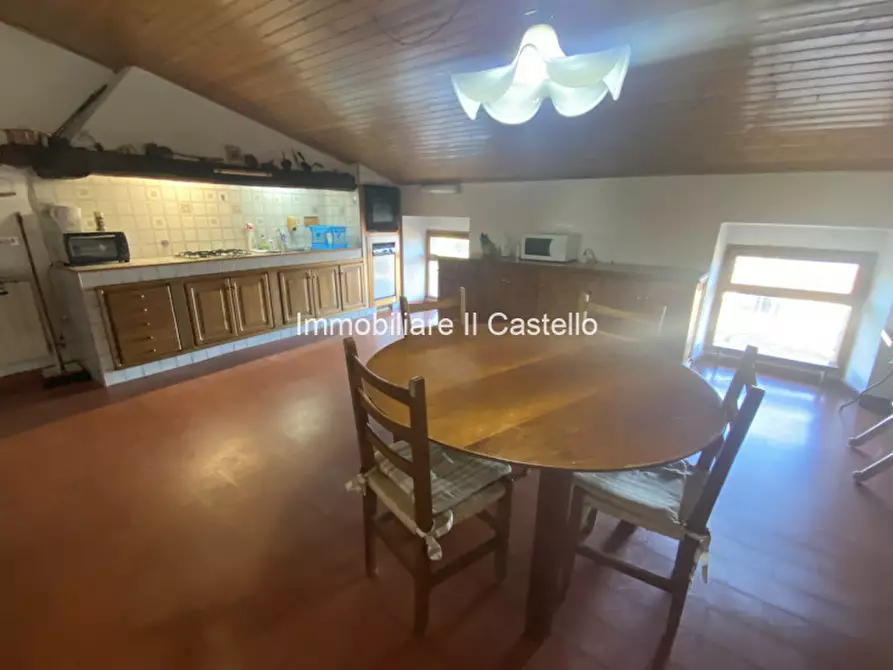 Immagine 9 di Appartamento in vendita  in Via Vittorio Emanuele a Castiglione Del Lago