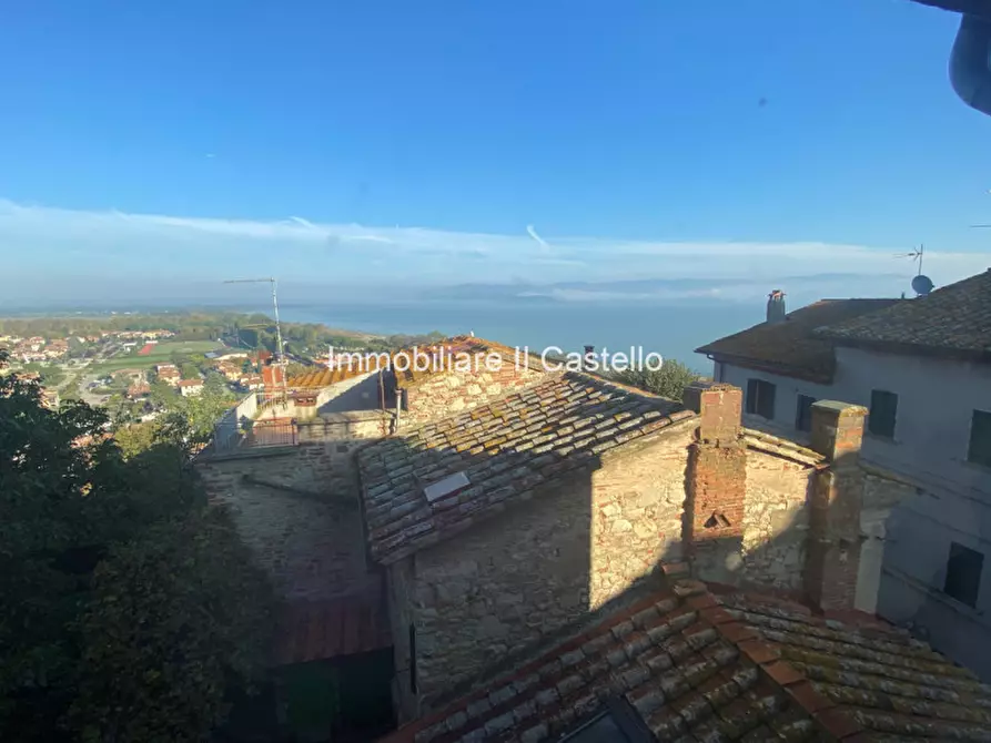 Immagine 18 di Appartamento in vendita  in Via Vittorio Emanuele a Castiglione Del Lago