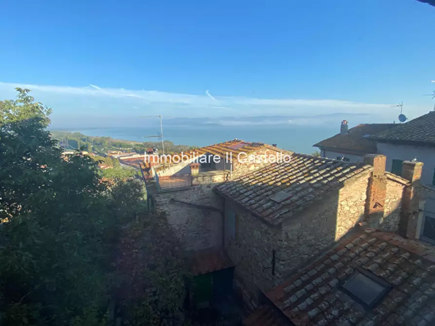 Immagine 26 di Appartamento in vendita  in Via Vittorio Emanuele a Castiglione Del Lago