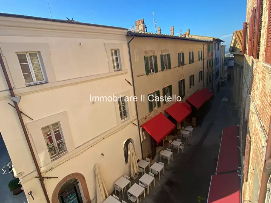 Immagine 31 di Appartamento in vendita  in Via Vittorio Emanuele a Castiglione Del Lago