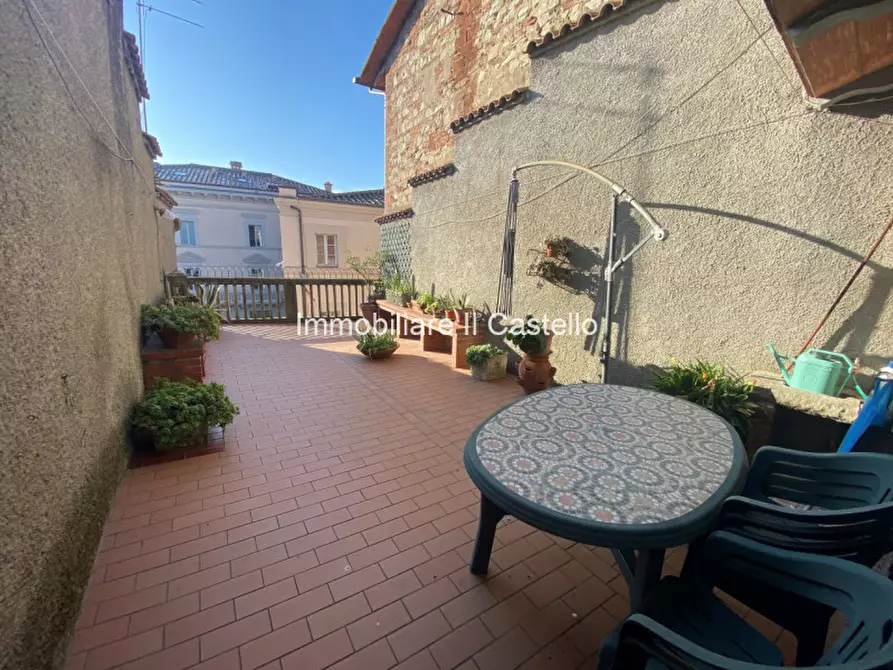 Immagine 33 di Appartamento in vendita  in Via Vittorio Emanuele a Castiglione Del Lago