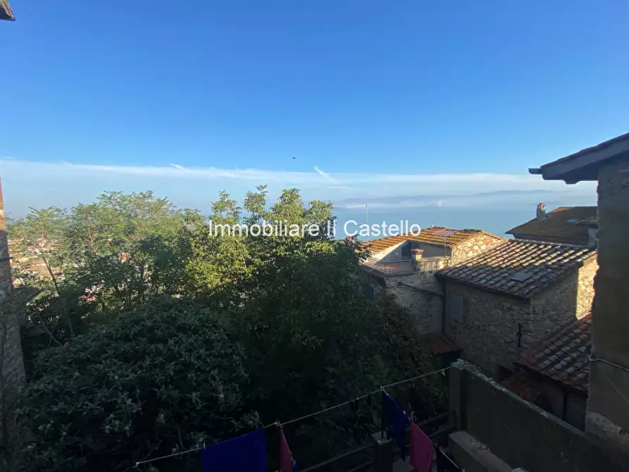 Immagine 35 di Appartamento in vendita  in Via Vittorio Emanuele a Castiglione Del Lago