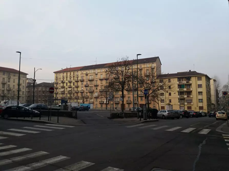 Immagine 1 di Attività commerciale in vendita  in VIA VAGNONE 20 a Torino