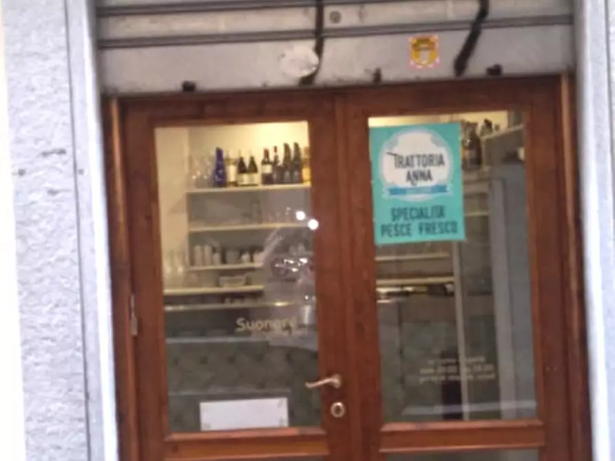 Immagine 2 di Attività commerciale in vendita  in VIA BELLEZIA 20 a Torino