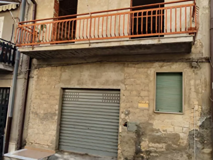 Immagine 1 di Casa indipendente in vendita  in via Cagliari n.06 a Palagonia