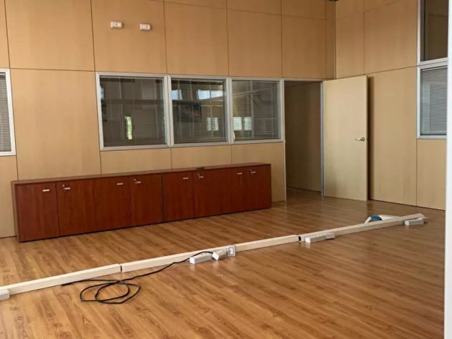 Immagine 25 di Capannone industriale in vendita  in aeroporto Olbia a Olbia