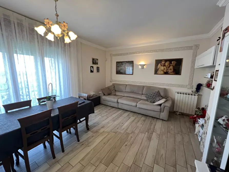Immagine 1 di Appartamento in vendita  in Viale Amerigo Vespucci a Chioggia