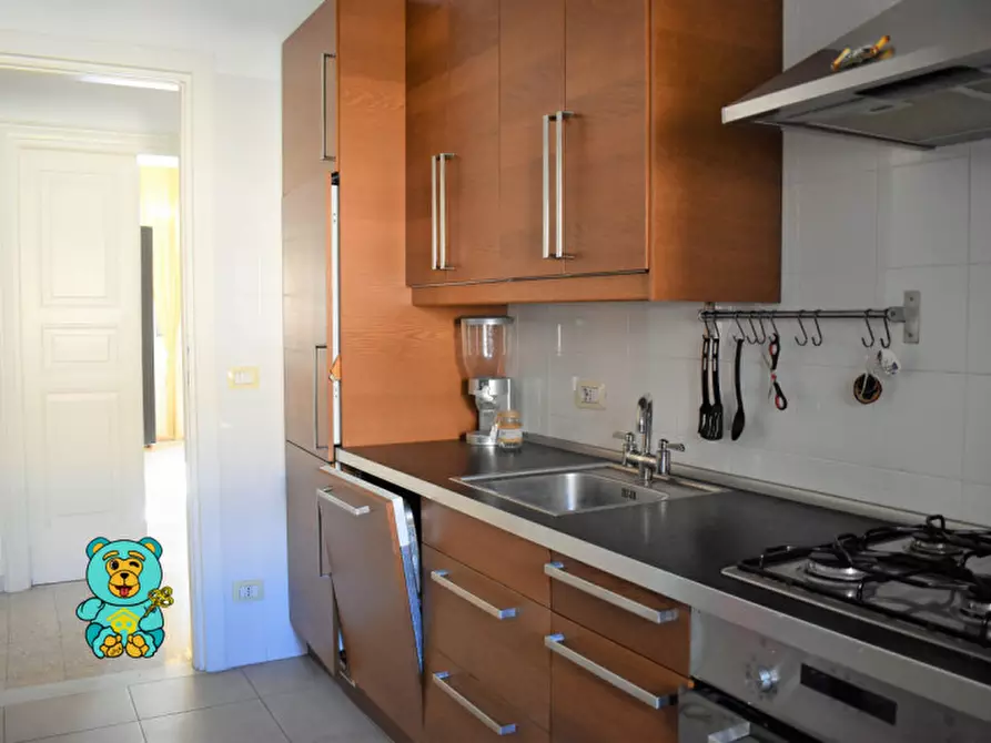 Immagine 12 di Appartamento in affitto  in Viale Gallipoli, 11 a Lecce