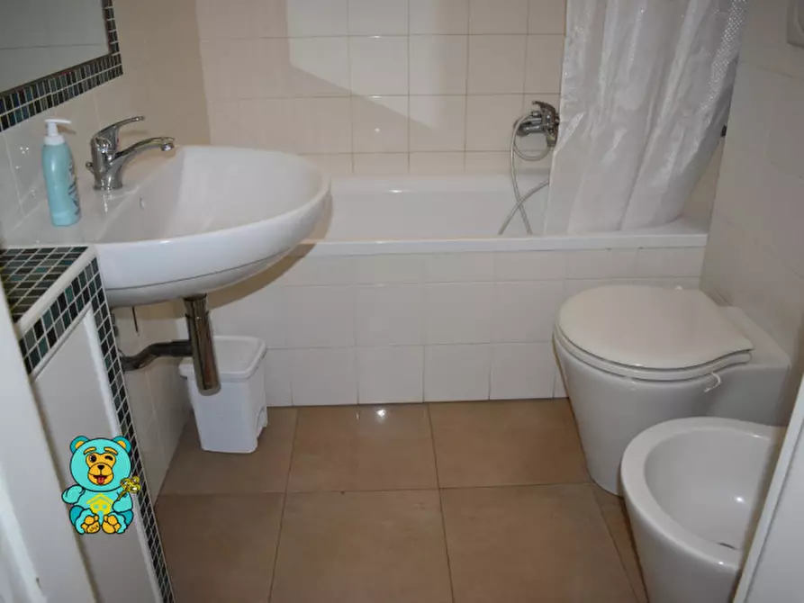 Immagine 23 di Appartamento in affitto  in Viale Gallipoli, 11 a Lecce