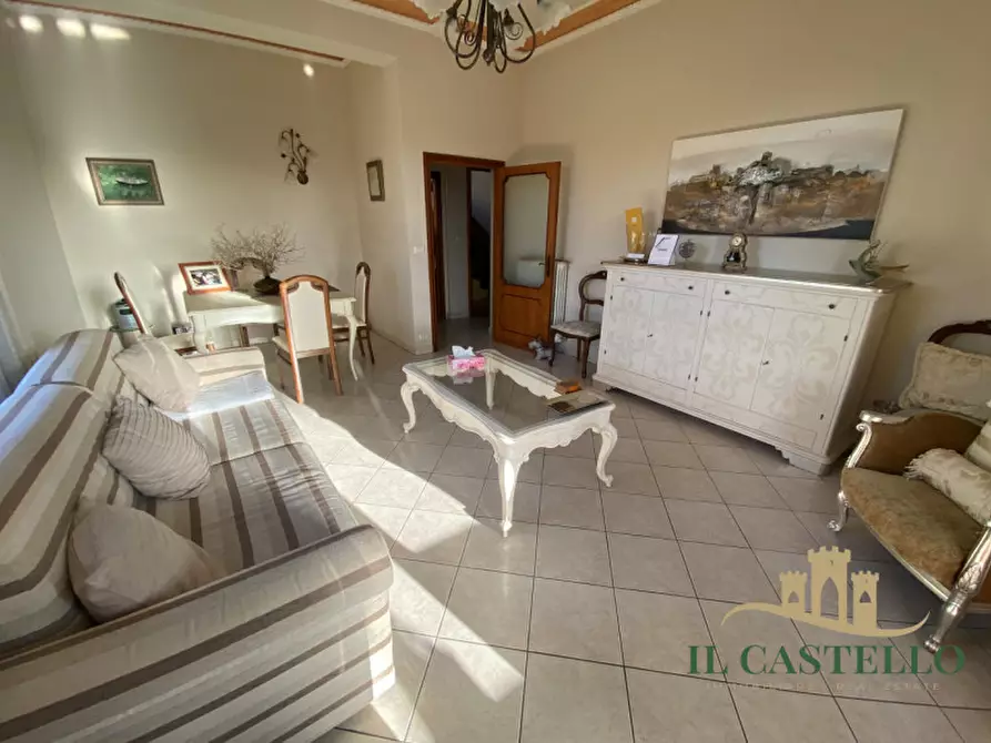 Immagine 4 di Appartamento in vendita  in Via delle Vittorie a Paciano