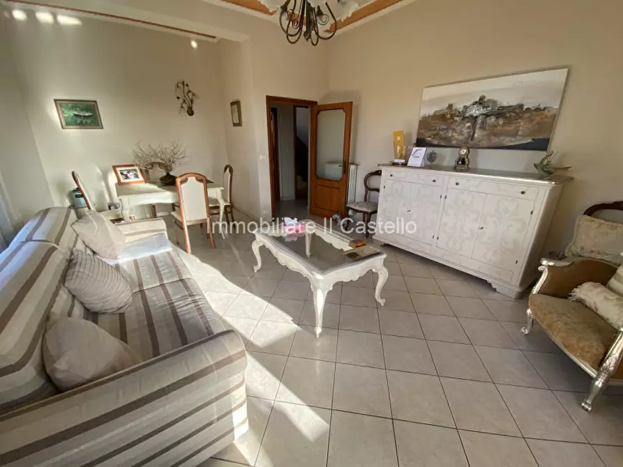 Immagine 6 di Appartamento in vendita  in Via delle Vittorie a Paciano