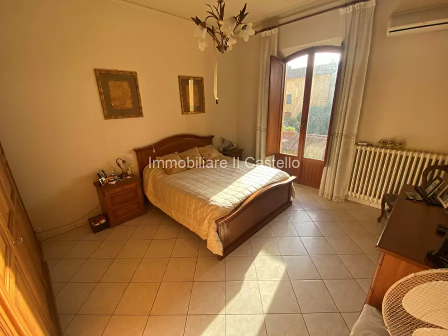 Immagine 21 di Appartamento in vendita  in Via delle Vittorie a Paciano