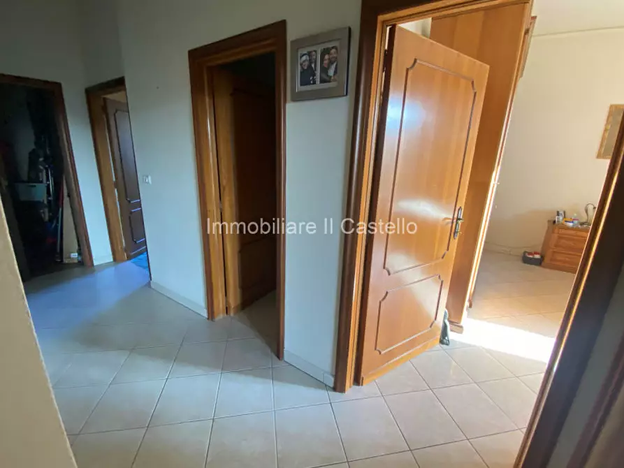 Immagine 26 di Appartamento in vendita  in Via delle Vittorie a Paciano