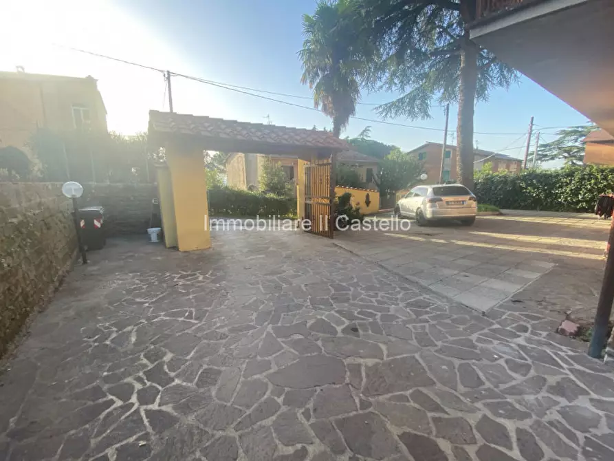 Immagine 31 di Appartamento in vendita  in Via delle Vittorie a Paciano