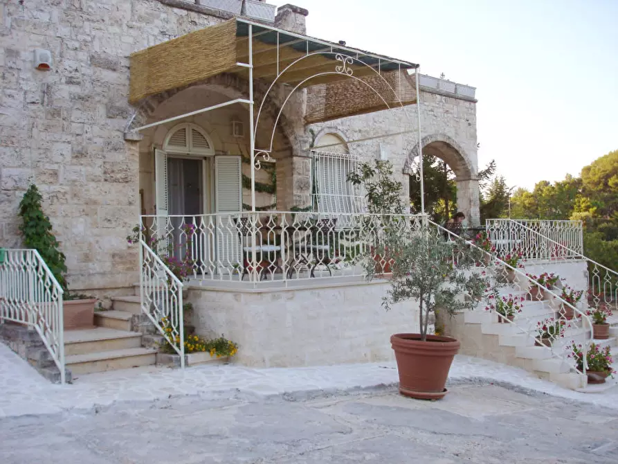 Immagine 17 di Villa in vendita  a Fasano