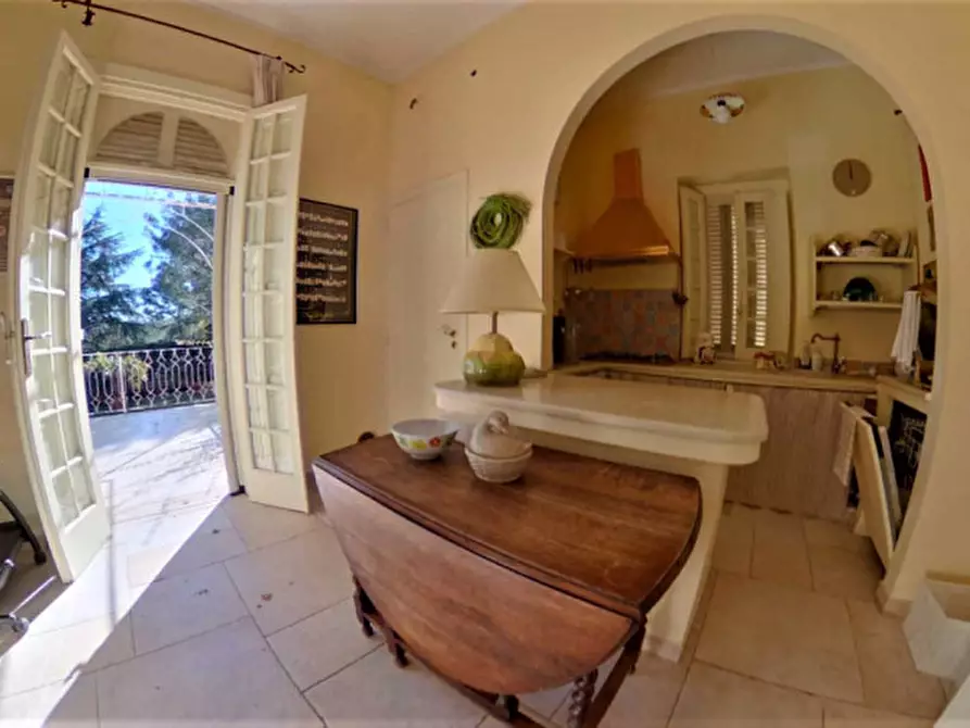 Immagine 26 di Villa in vendita  a Fasano