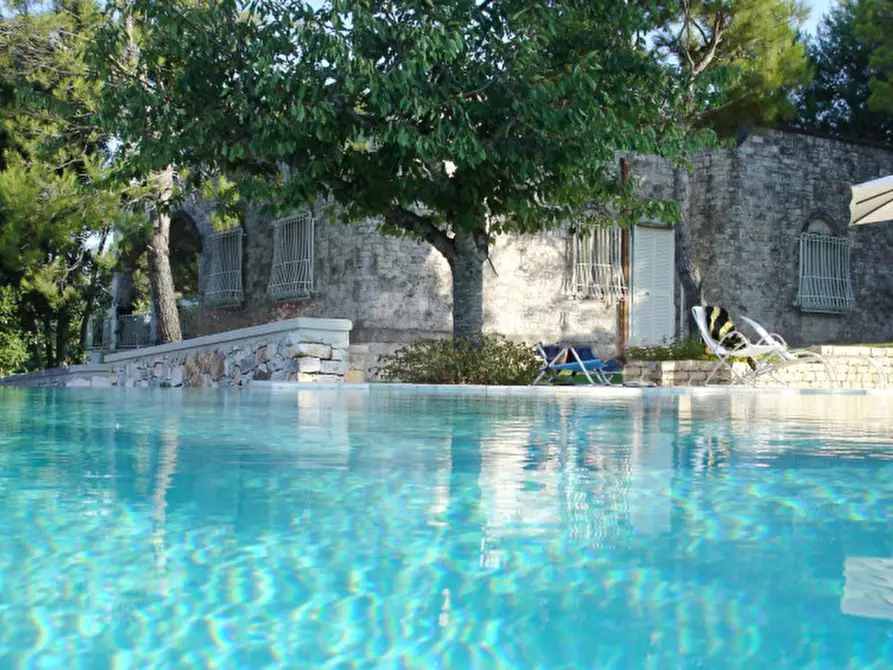 Immagine 42 di Villa in vendita  a Fasano