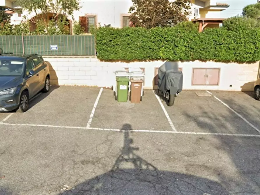Immagine 1 di Posto auto in vendita  in Via Vallinfreda, N. 36 a Guidonia Montecelio