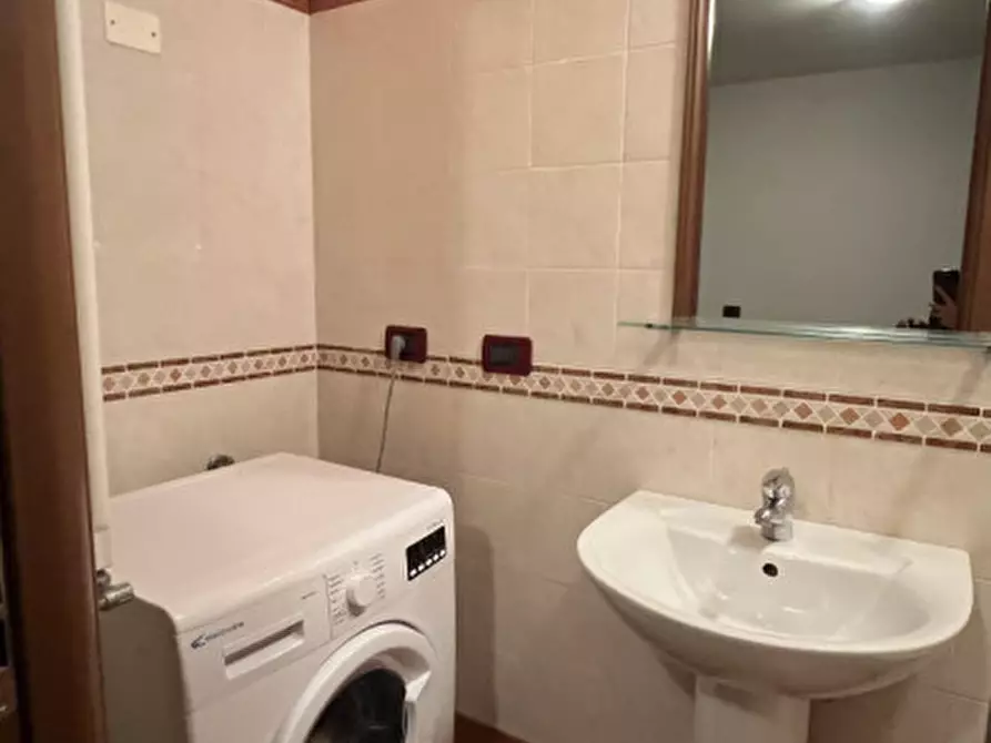 Immagine 8 di Appartamento in vendita  in Via principe Umberto a Este