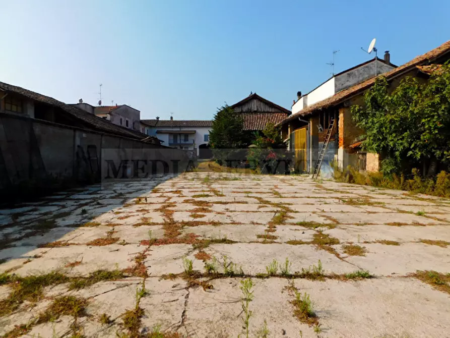 Immagine 2 di Magazzino in vendita  in via Secondo Bonacossa n° 36 a Dorno