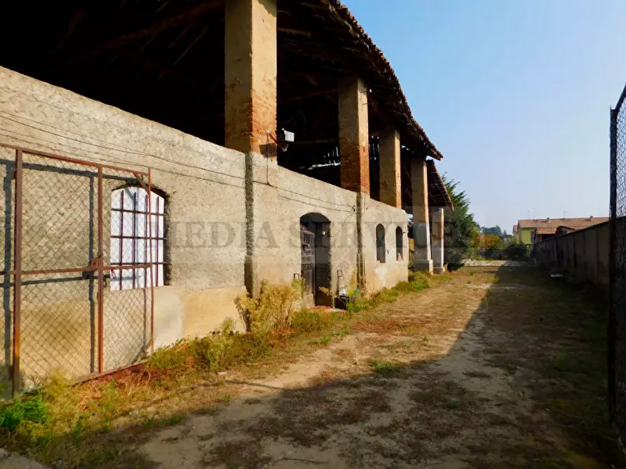 Immagine 3 di Magazzino in vendita  in via Secondo Bonacossa n° 36 a Dorno