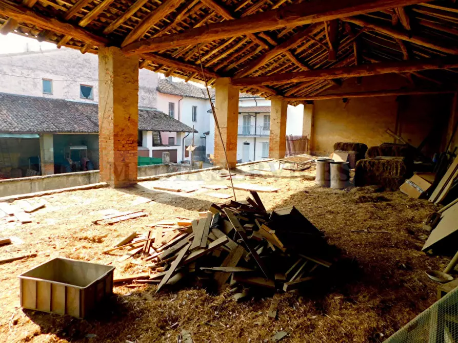 Immagine 23 di Magazzino in vendita  in via Secondo Bonacossa n° 36 a Dorno