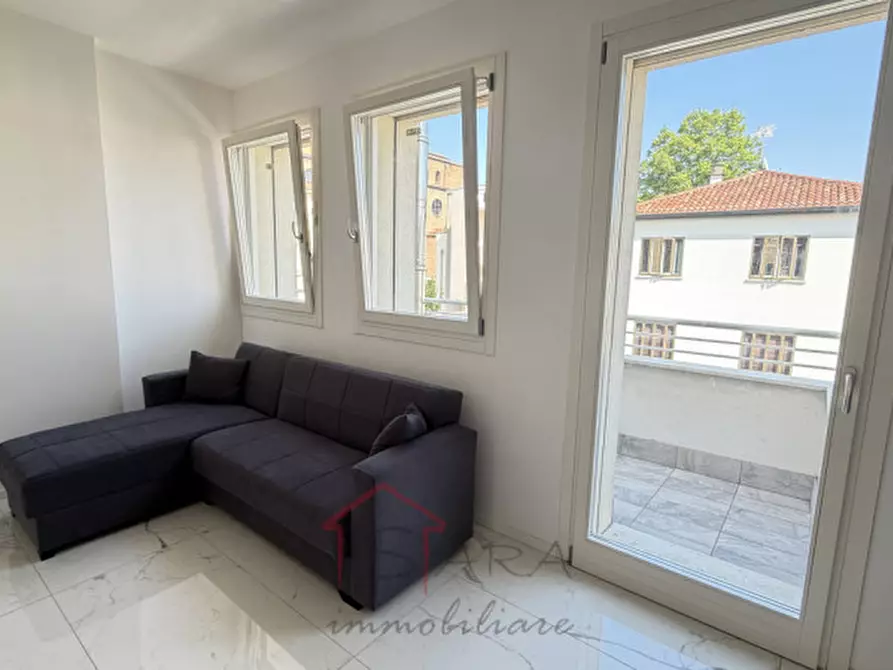 Immagine 3 di Appartamento in vendita  in Via Genova a Padova