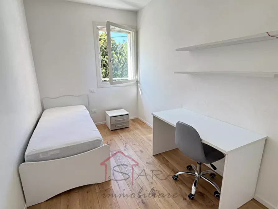 Immagine 4 di Appartamento in vendita  in Via Genova a Padova